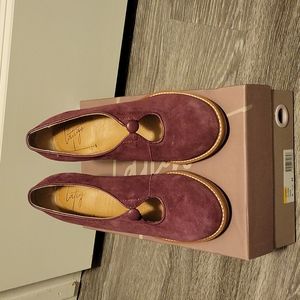 NIB Latigo Flame Pumps 6.5